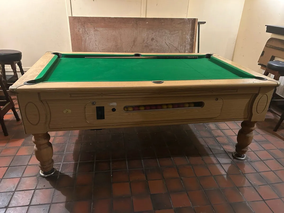 Glaze Craft Pool Table 7ft2ins +4ft2ins in perfect - Image 1