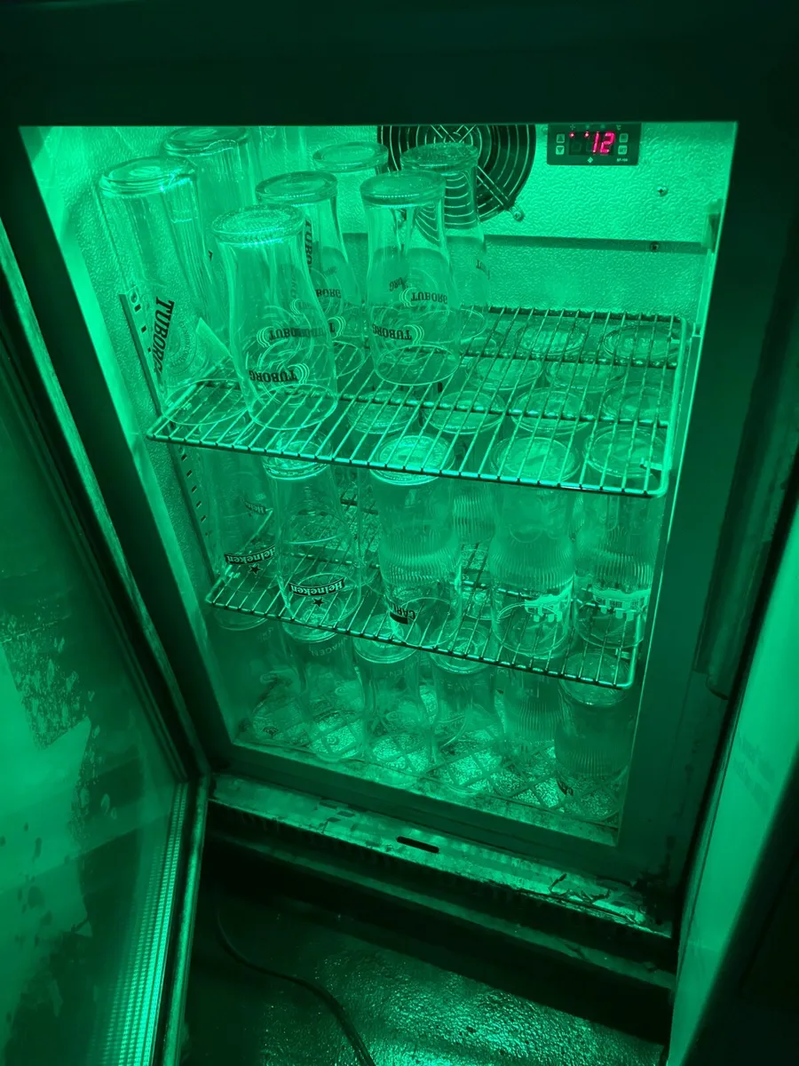 Glaze Craft Pool Table 7ft2ins +4ft2ins in perfect - Image 2