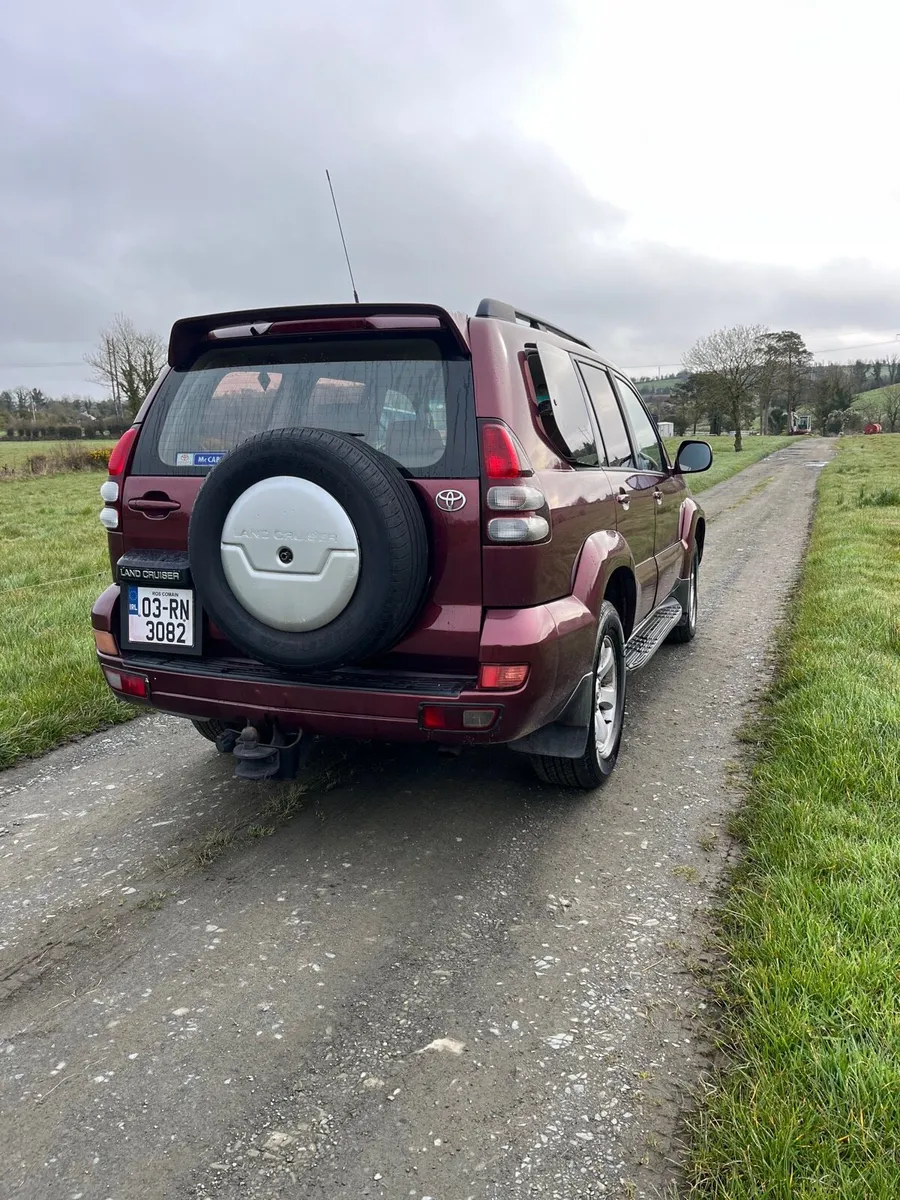 Land Cruiser crew cab - Image 4