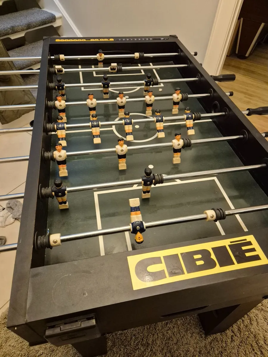 Football table - Image 1