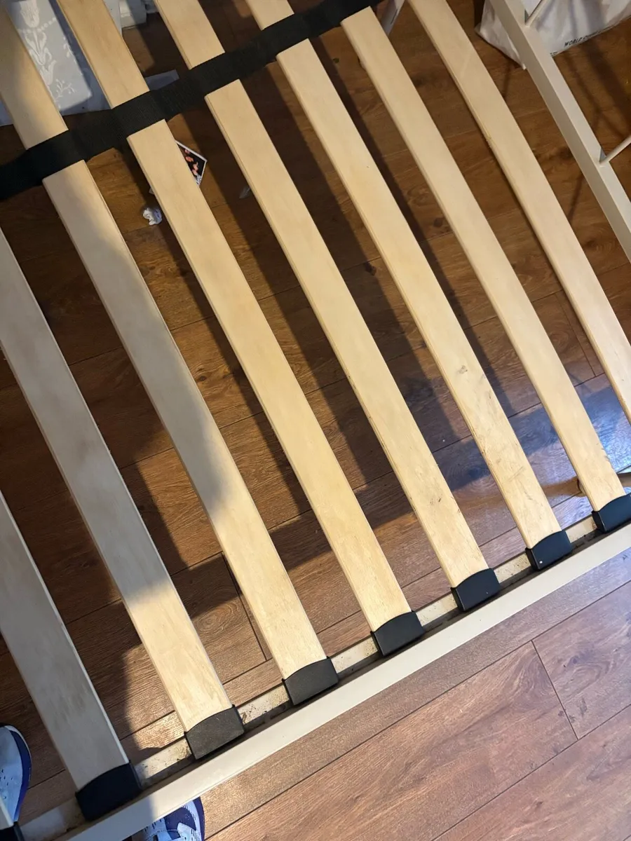 Laura Ashley single bed - Image 4