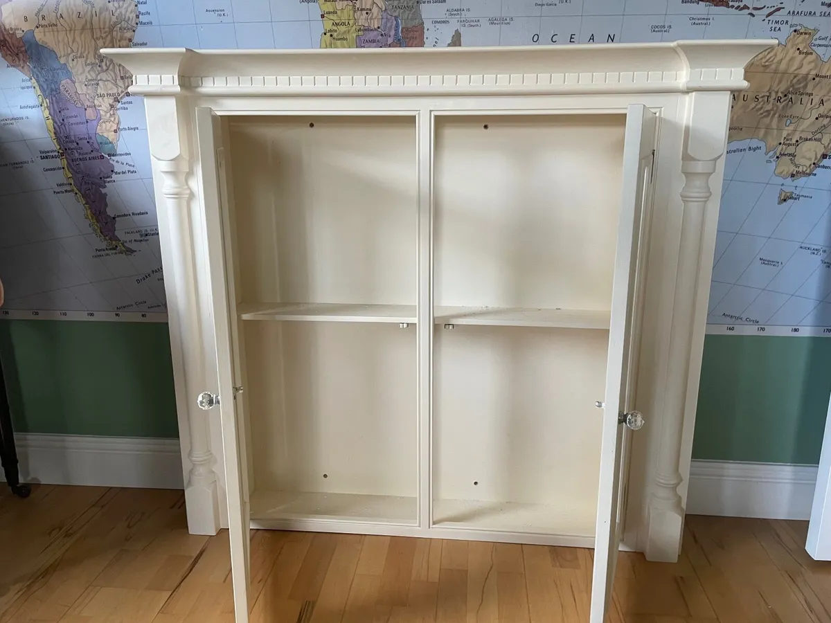 Wall display cabinet - Image 3