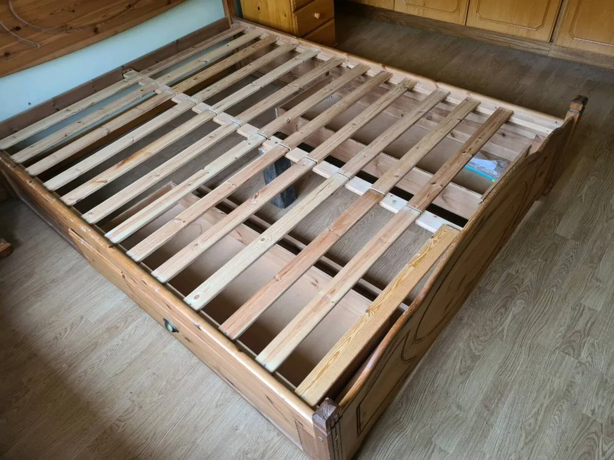 King size bed frame - Image 3
