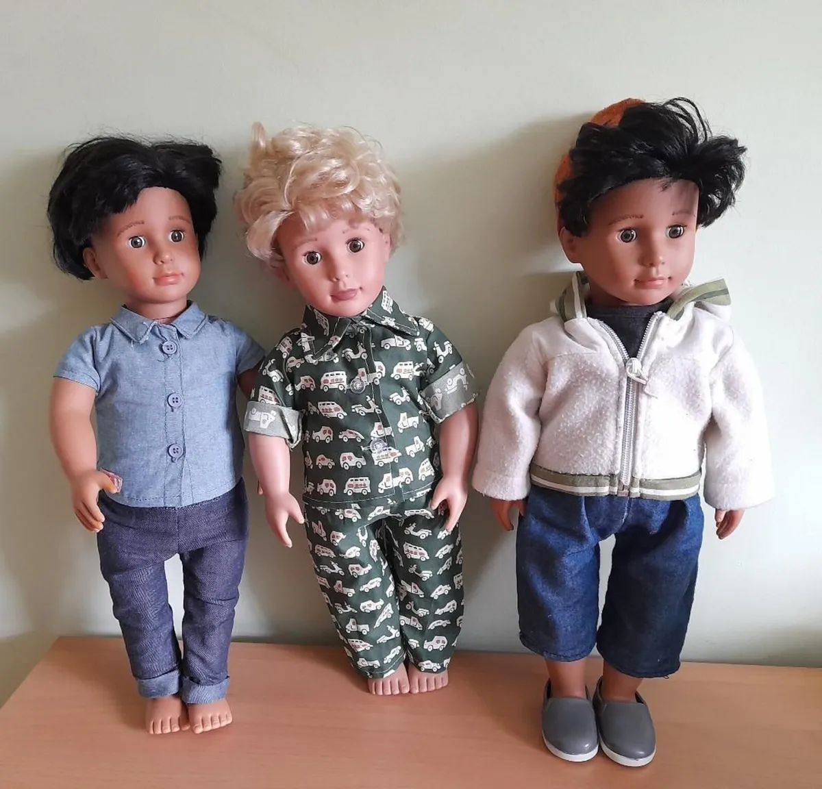 Our Generation dolls x 9 - Image 3