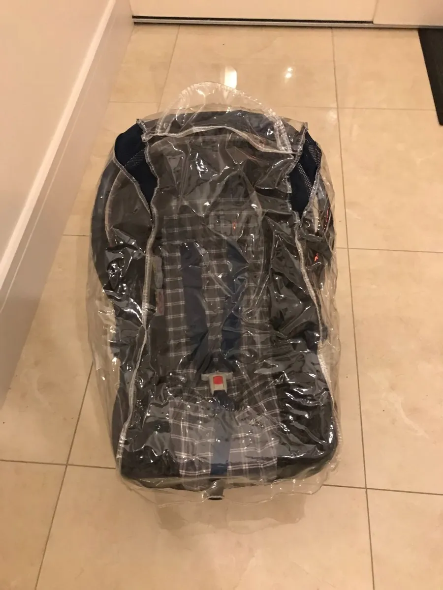 Mothercare Car Seat - Image 2