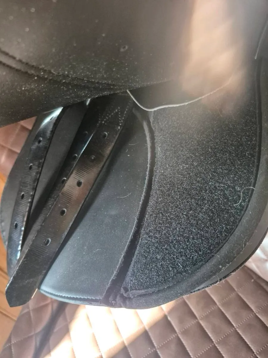 Norton 15 Inch Saddle and Small Pony Bridle - Image 3