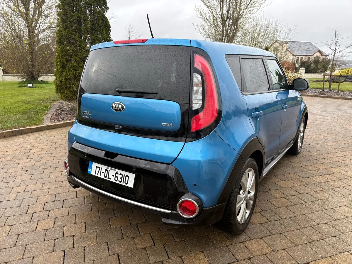 KIA SOUL URBAN 1.6crdi AUTOMATIC - Image 4