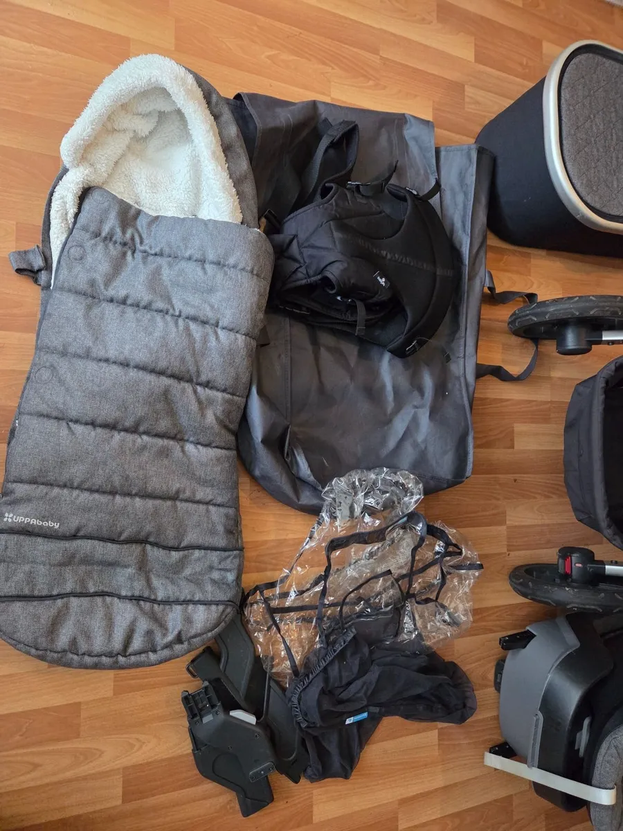 Uppa baby Vista- Full set - Image 4