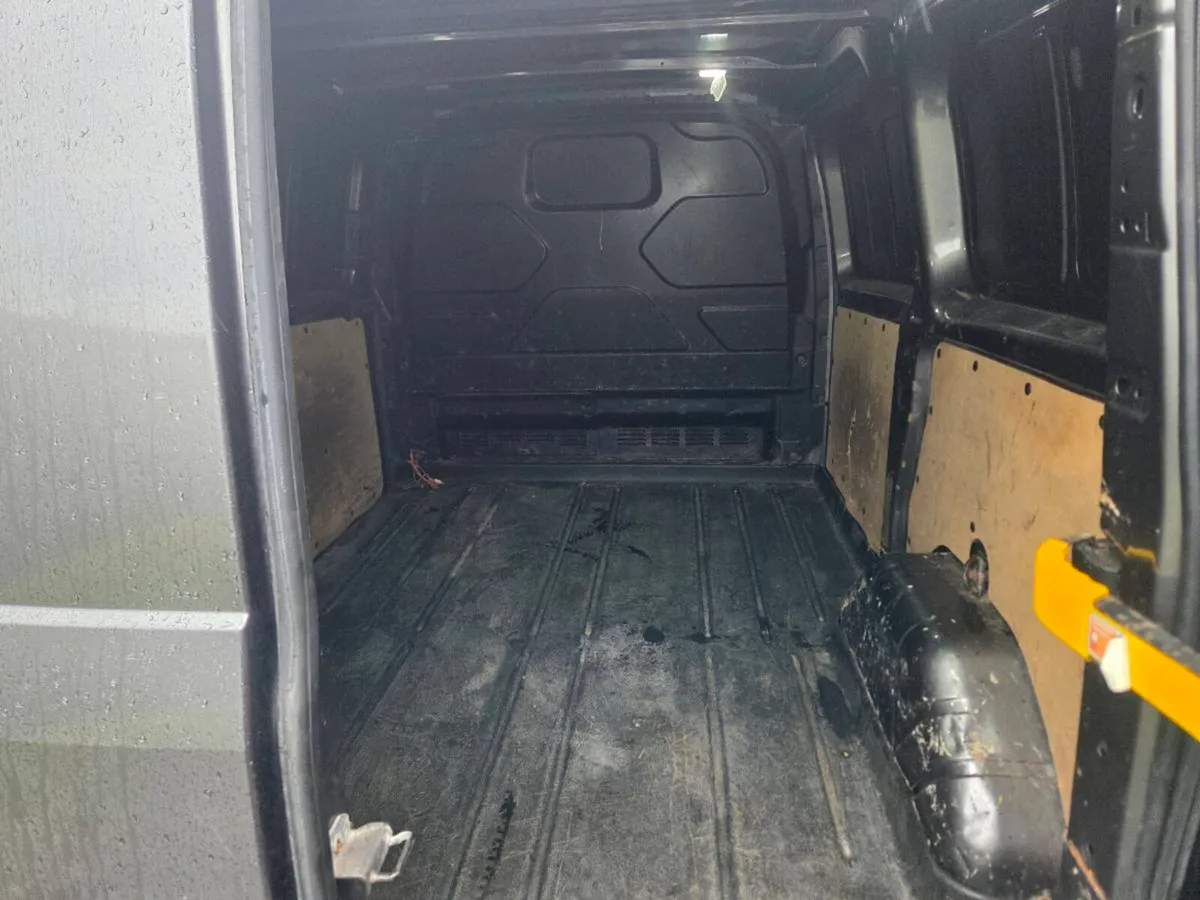 Ford transit custom trend - Image 4