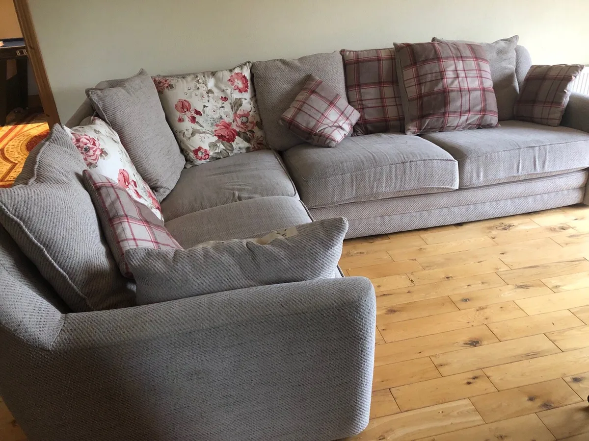 Corner Couch - Image 2