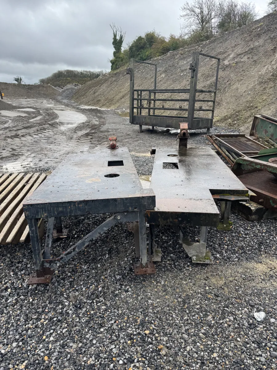 STEEL BENCHES - Image 2