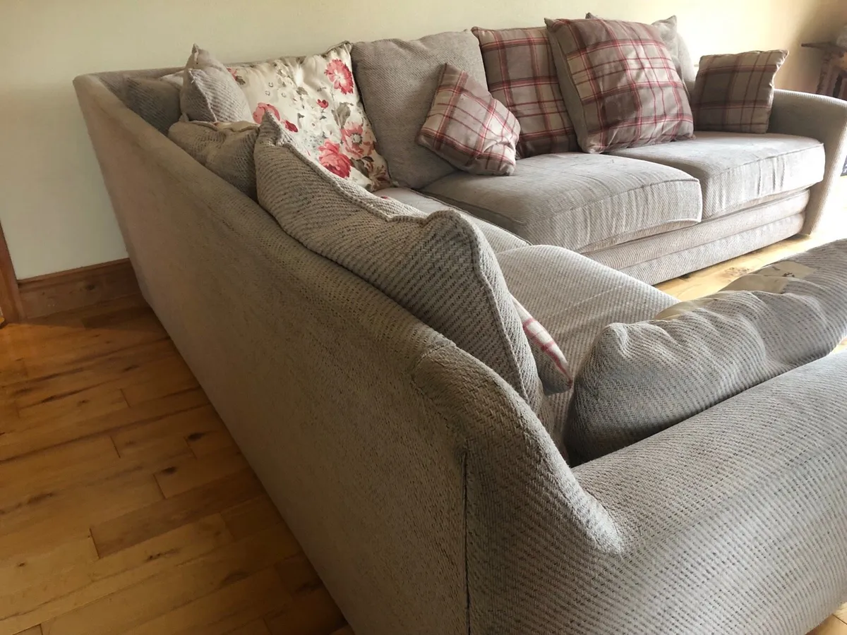 Corner Couch - Image 3