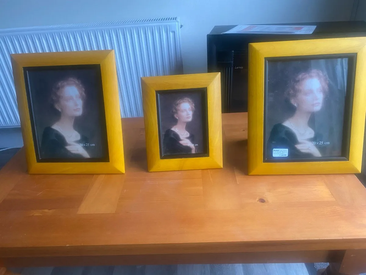 Photo Frames - Image 1