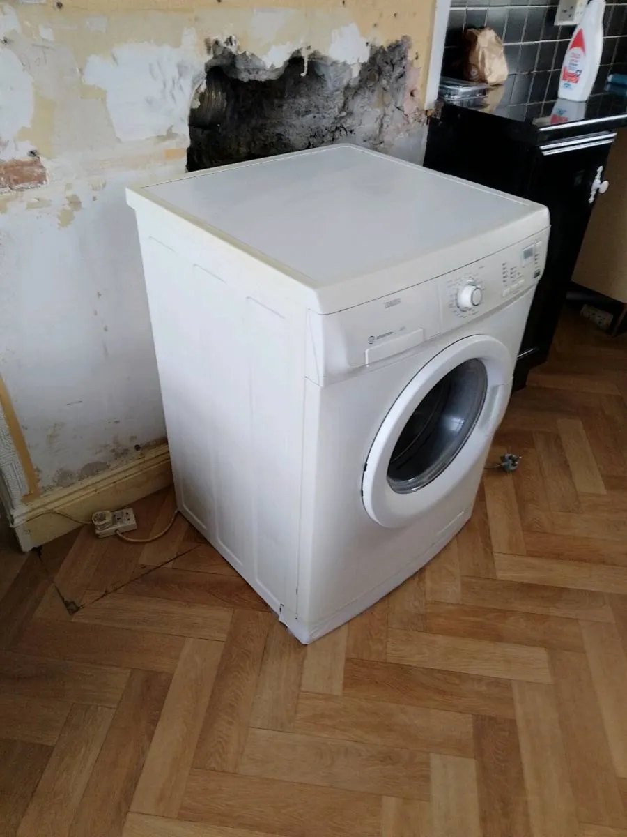 Zanussi jetsystem washing machine - Image 2