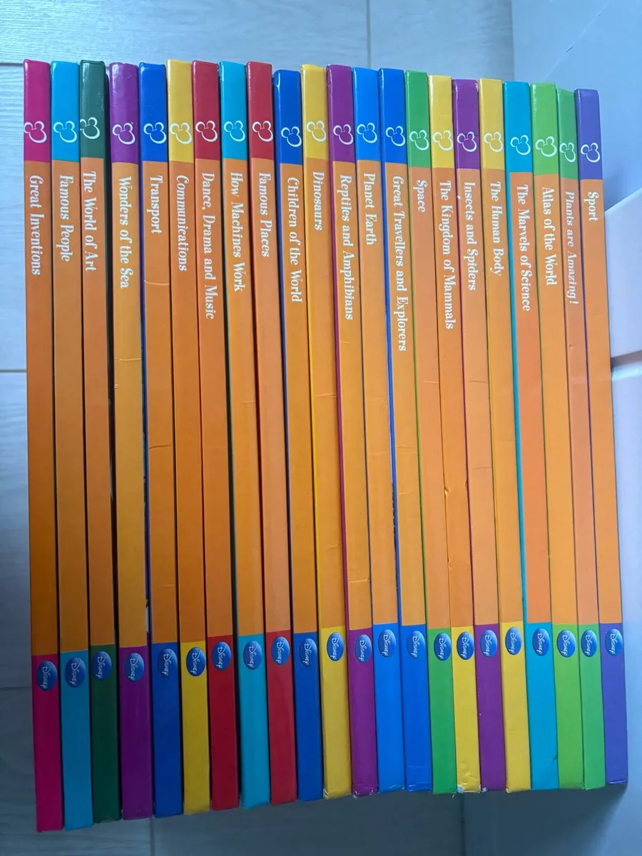 Disney The World of Knowledge book set - Image 2