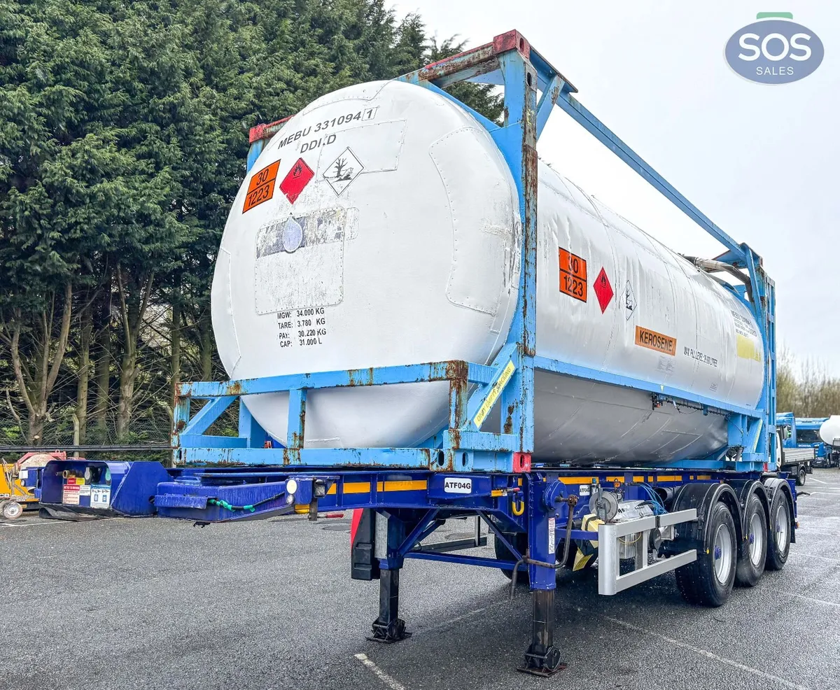 Dennison Skelly Trailer + Meeberg 31000L ISO Tank - Image 1