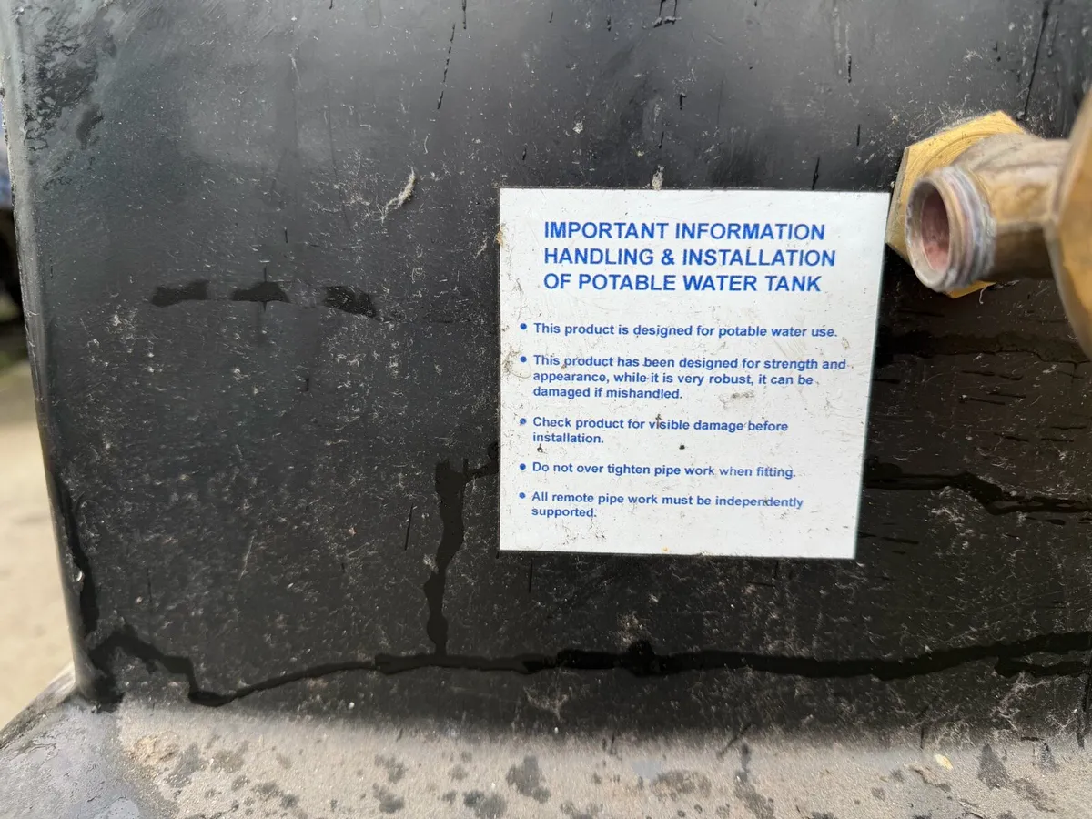 Water tank - Image 2