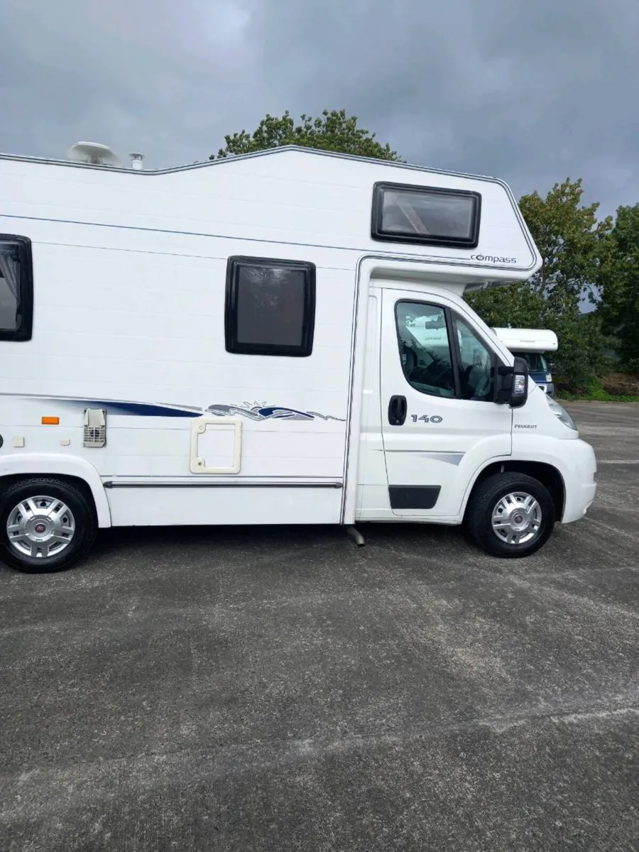 Peugeot campervan - Image 3