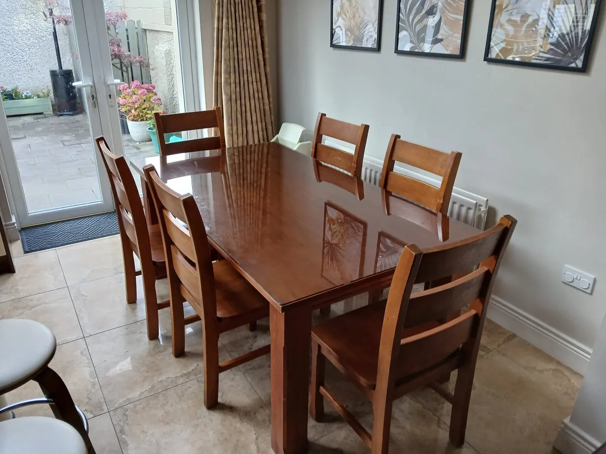Dining table - Image 2