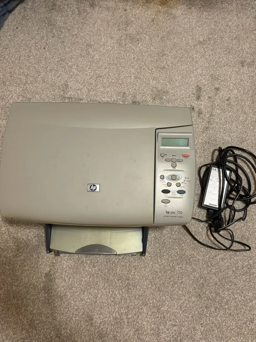 HP PSC 750 All-in-one printer - Image 1