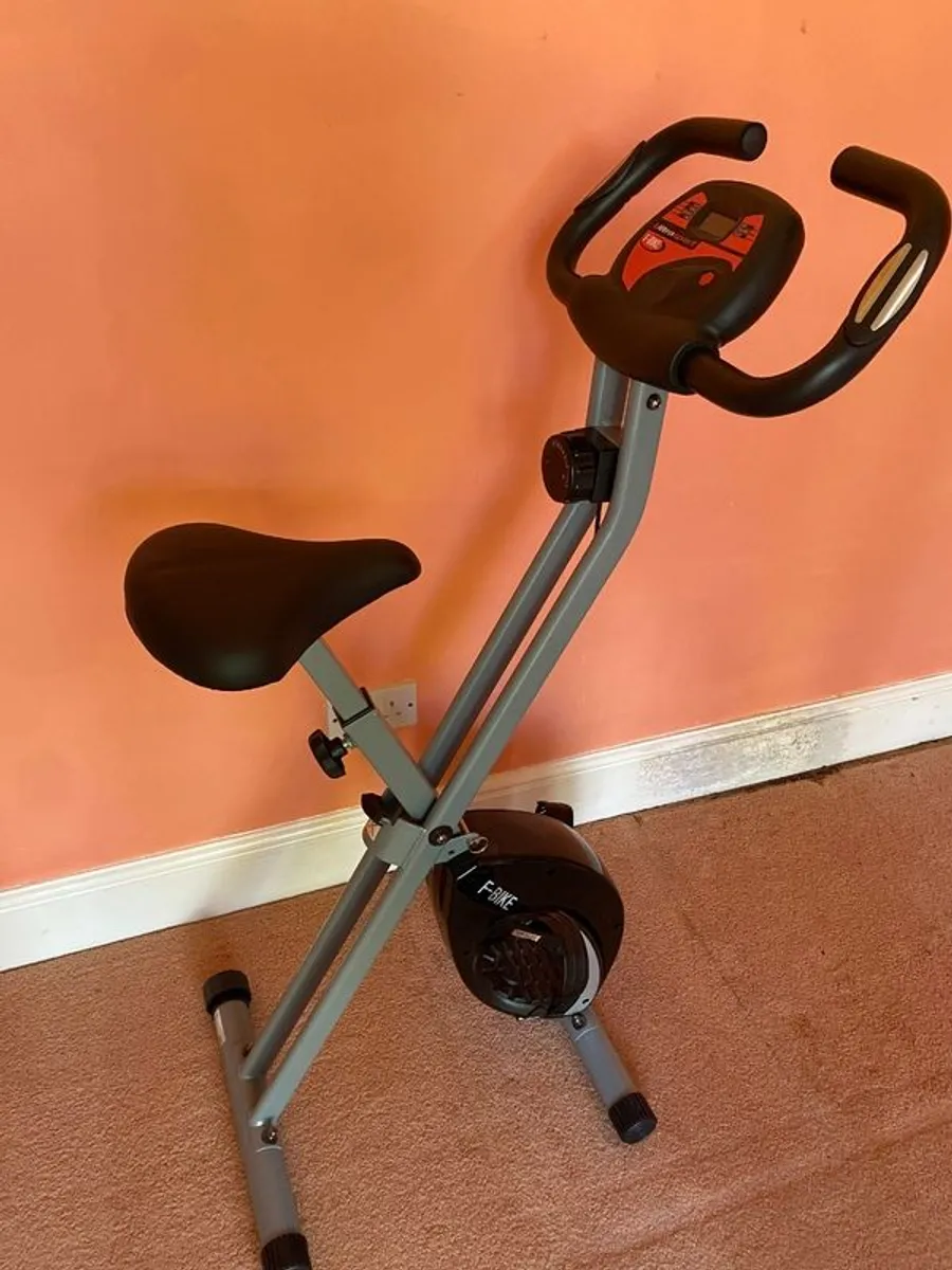 Exercise bike - Image 1