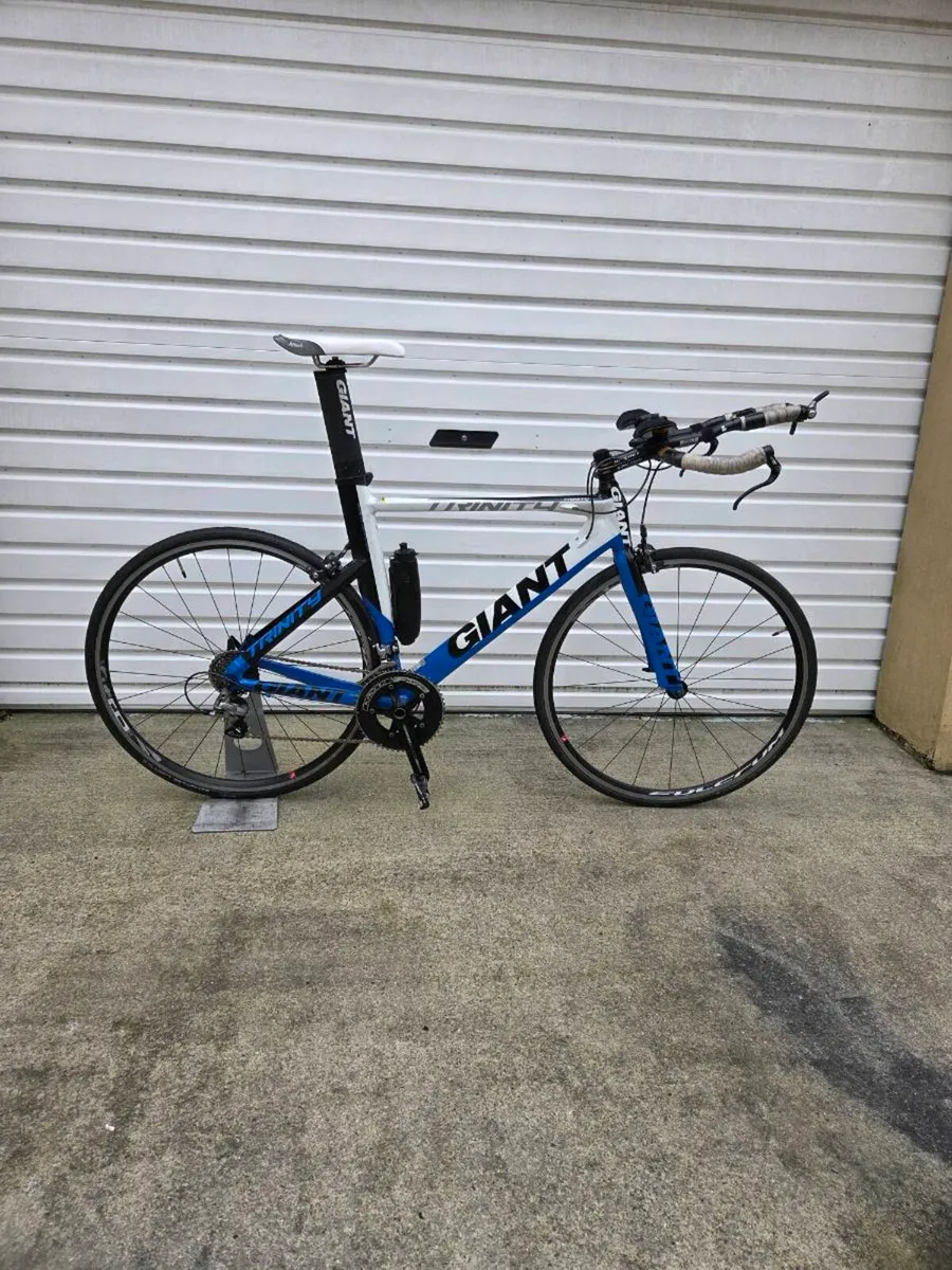 Giant trinity tt bike - Image 1