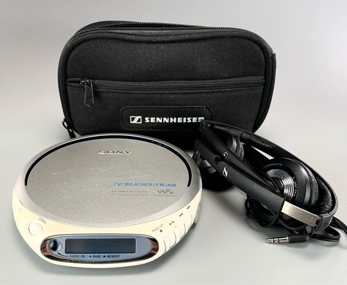 Sony D-FJ210 WalkMan Am/Fm/TV Weather CD Player - Image 1