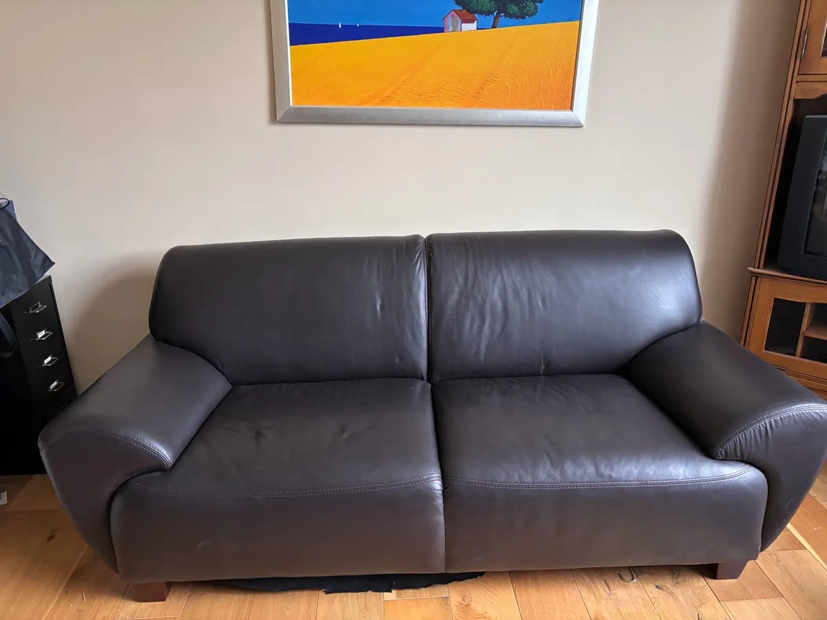 Leather couch - Image 3