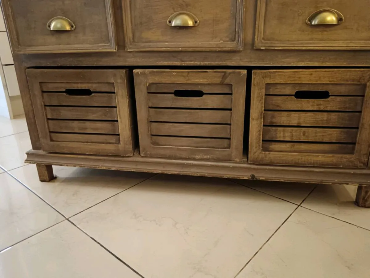 Solid wood unit - Image 1