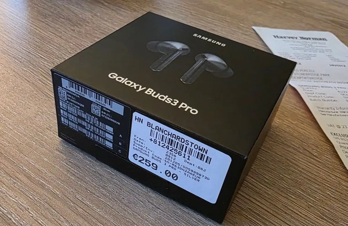 Samsung galaxy buds 3 pro - Image 1