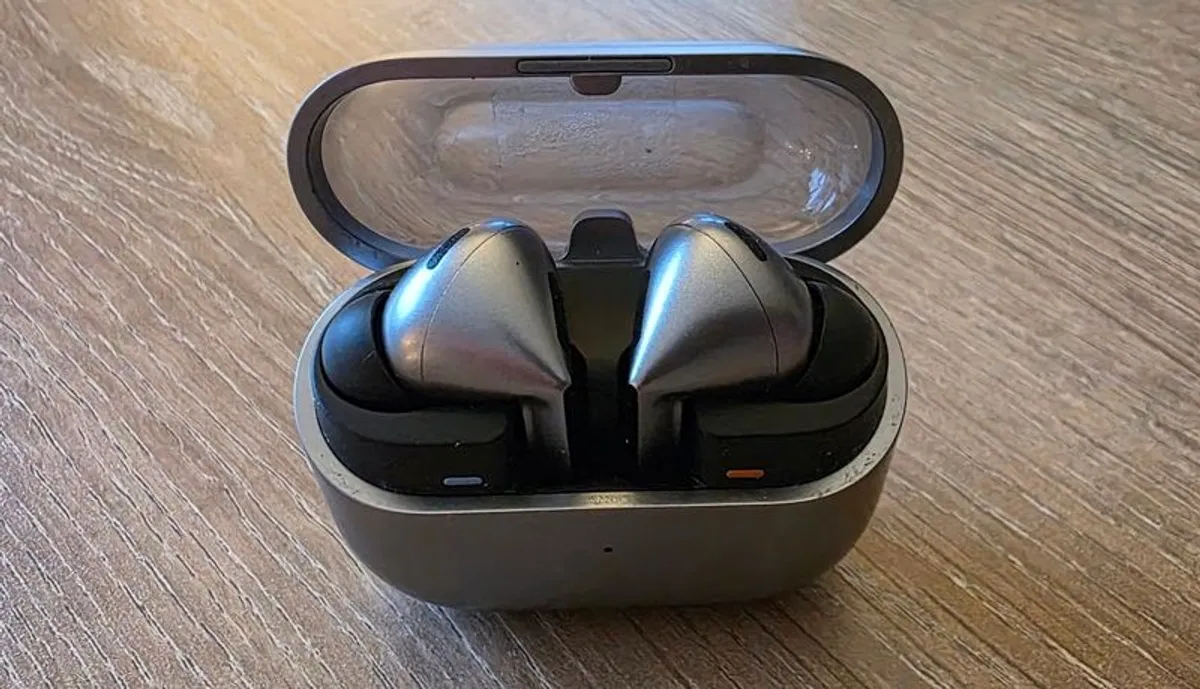 Samsung galaxy buds 3 pro - Image 2