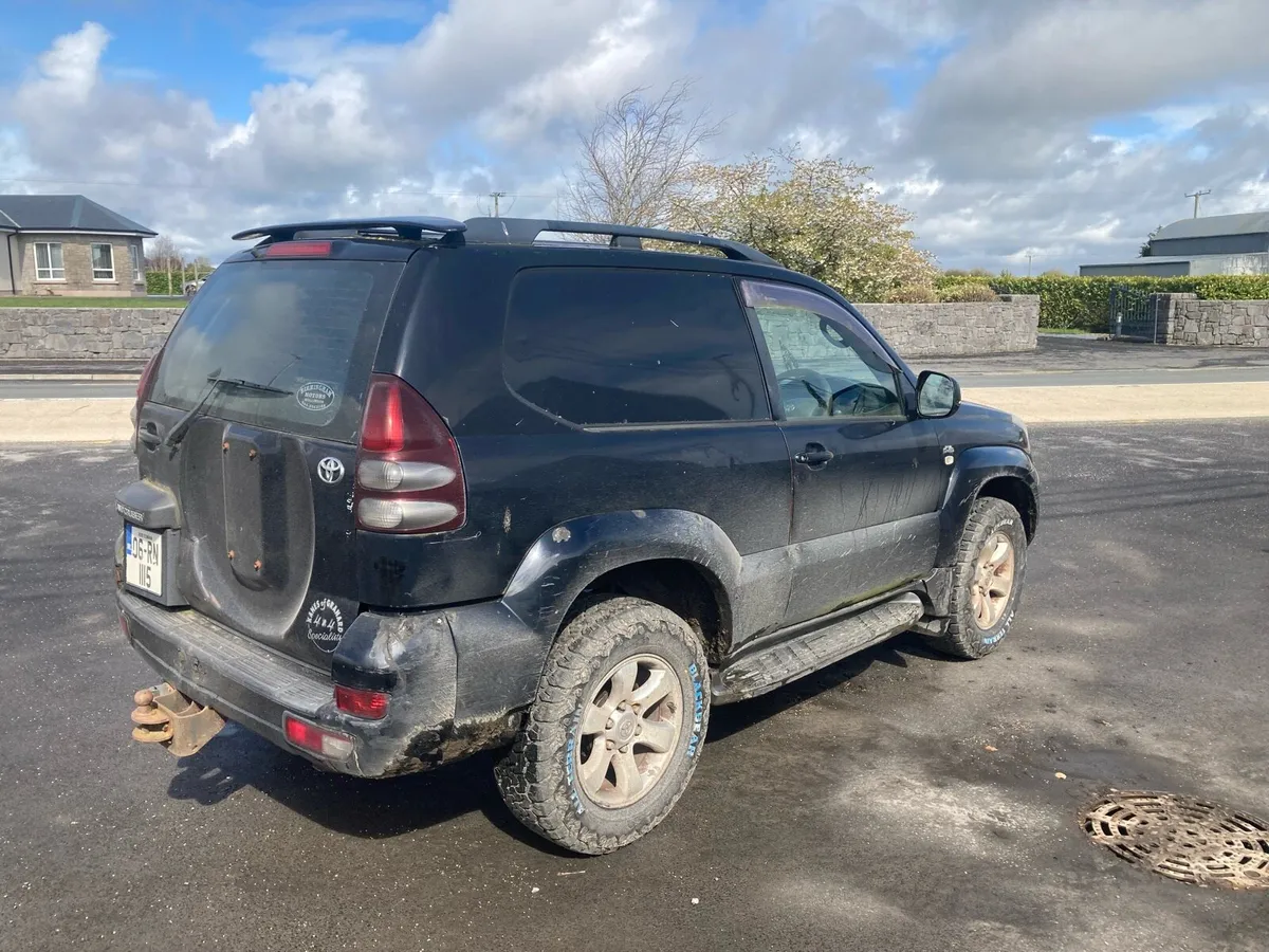 06 Landcruiser - Image 3