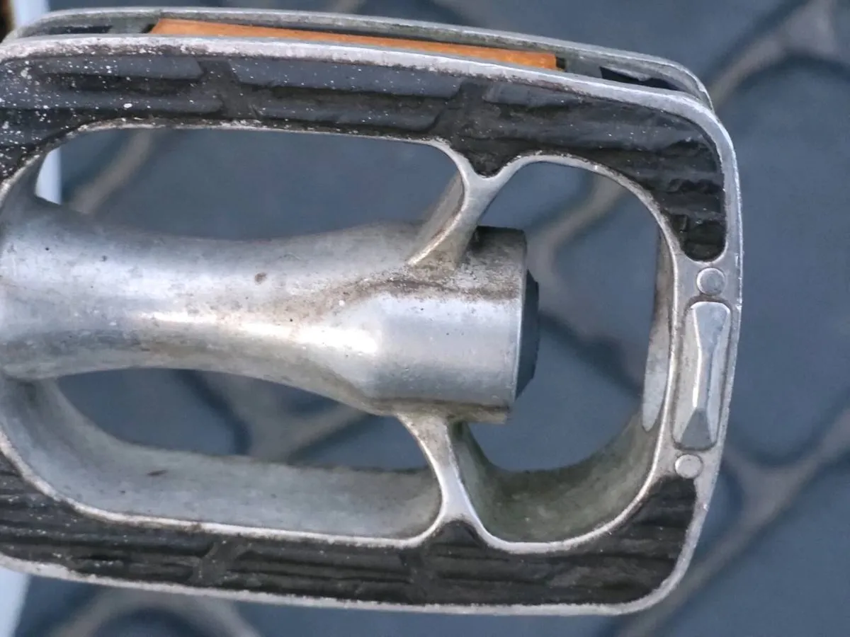 CHEAP LADIES INEXPENSIVE RUNAROUND BIKE - Image 4