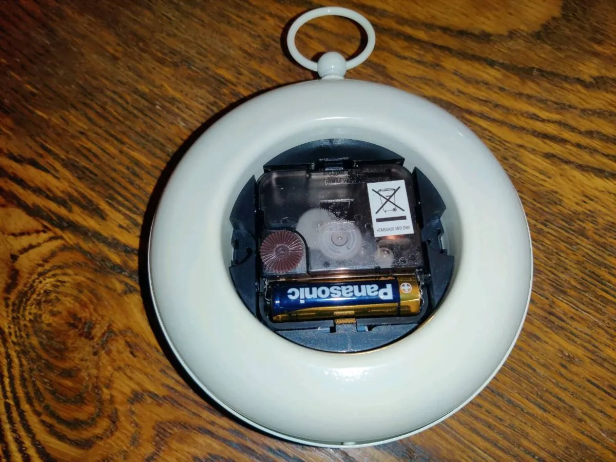 IVORY WHITE SHIP'S IRON, 5"Round Sized Wall Clock - Image 3