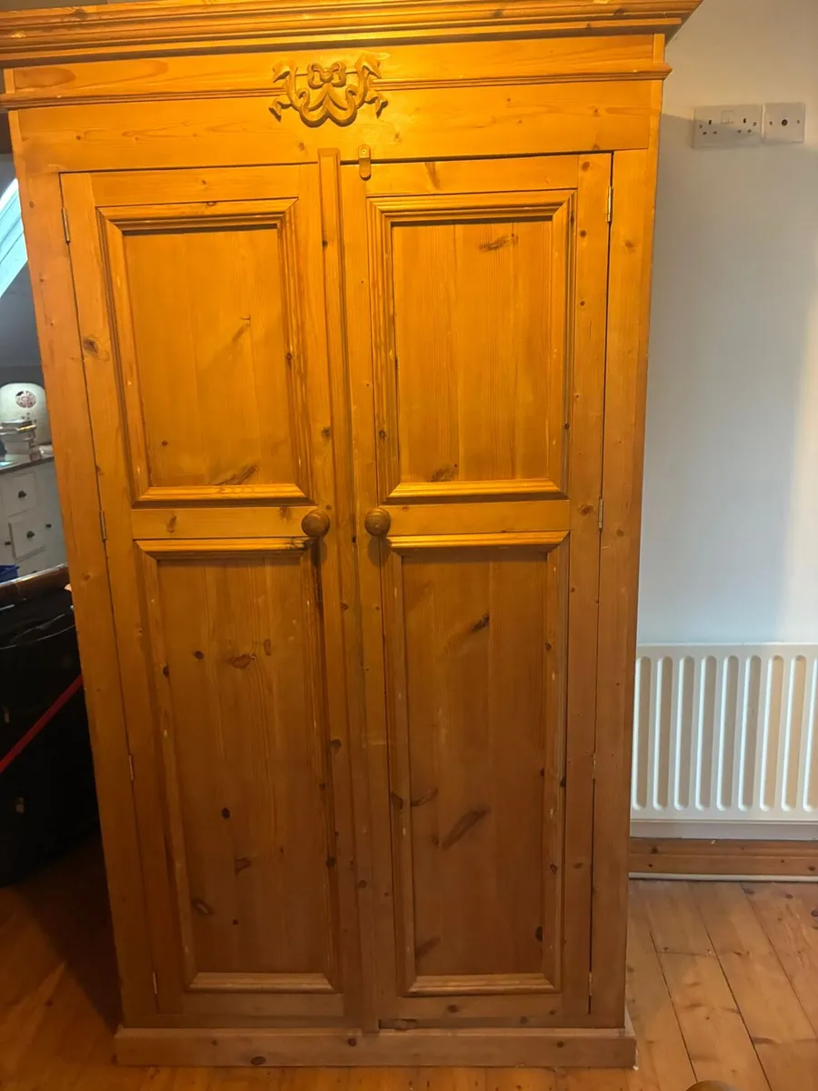 Pine wardrobe - Image 1