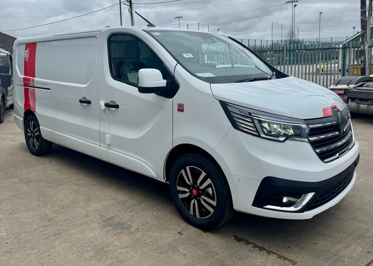 170 Trafic auto with 2 side loading doors - Image 1