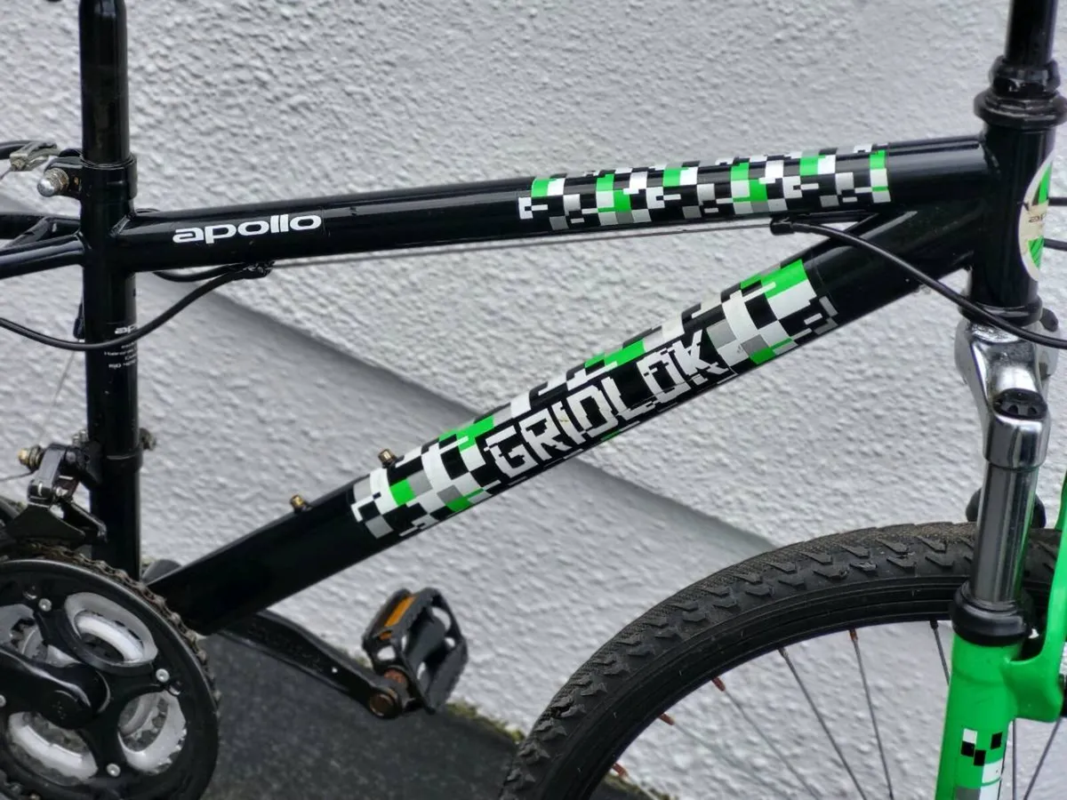 YOUNG LADS BIKE - Image 3