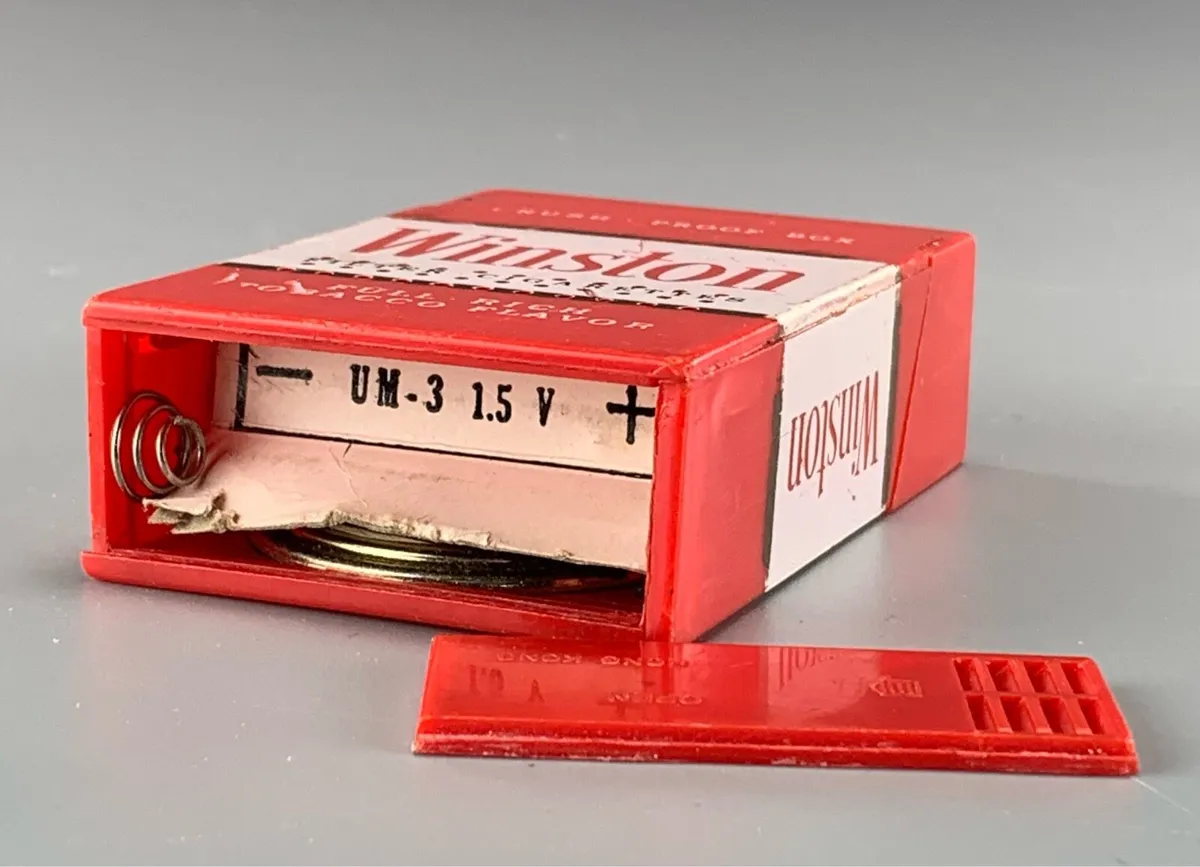 Winston brand AM radio - Image 4