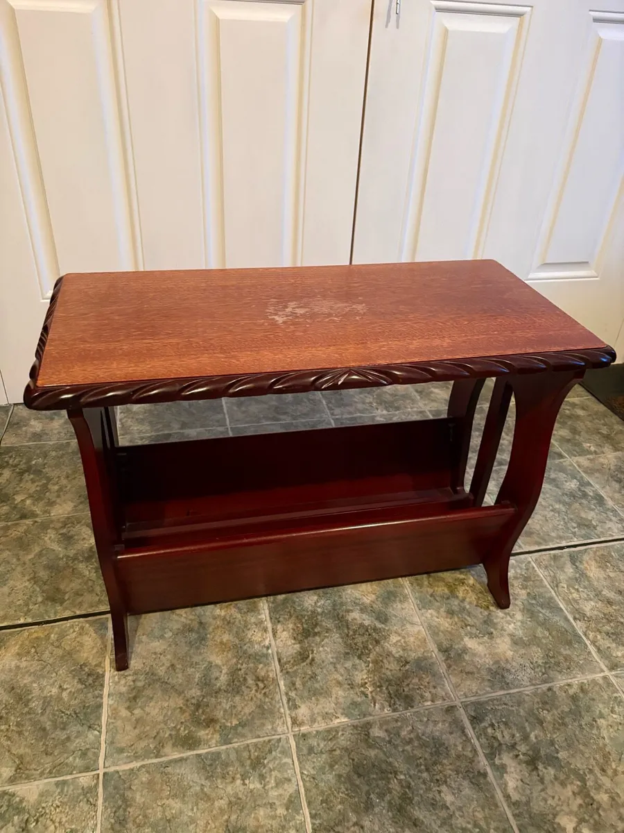 Coffee table /book and newspaper stand - Image 1