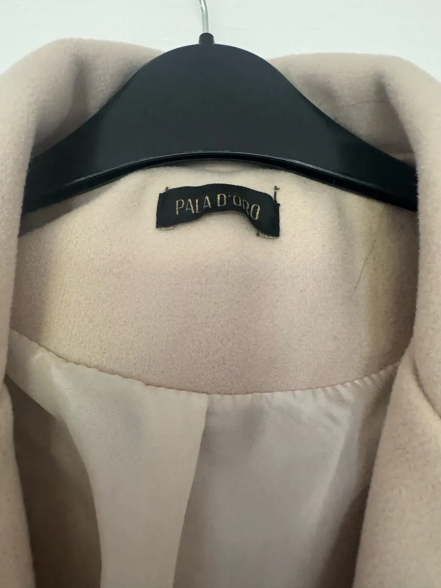 Pala D’Oro beautiful new spring coat - Image 2