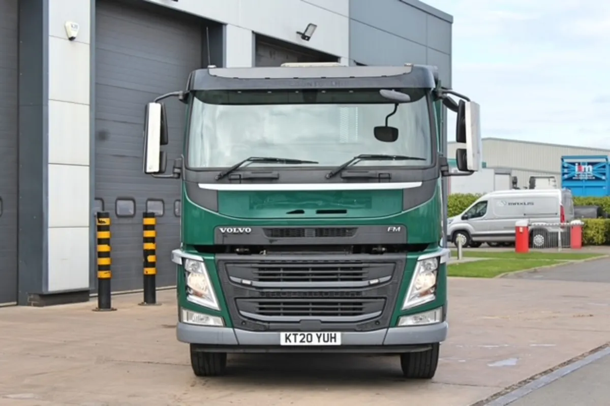 2020 VOLVO FM-430 8X2 CHEESE WEDGE BEAVERTAIL - Image 2