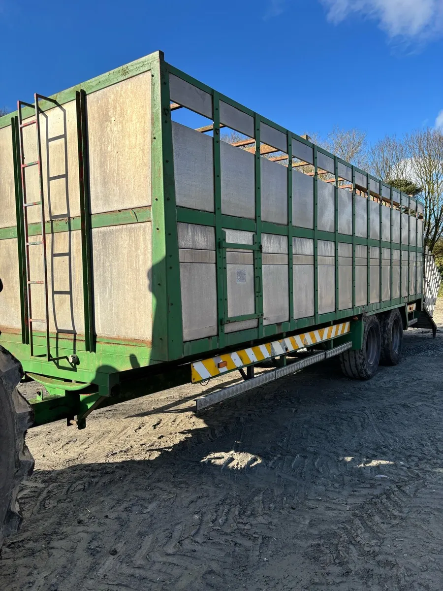 Cattle trailer - Image 2