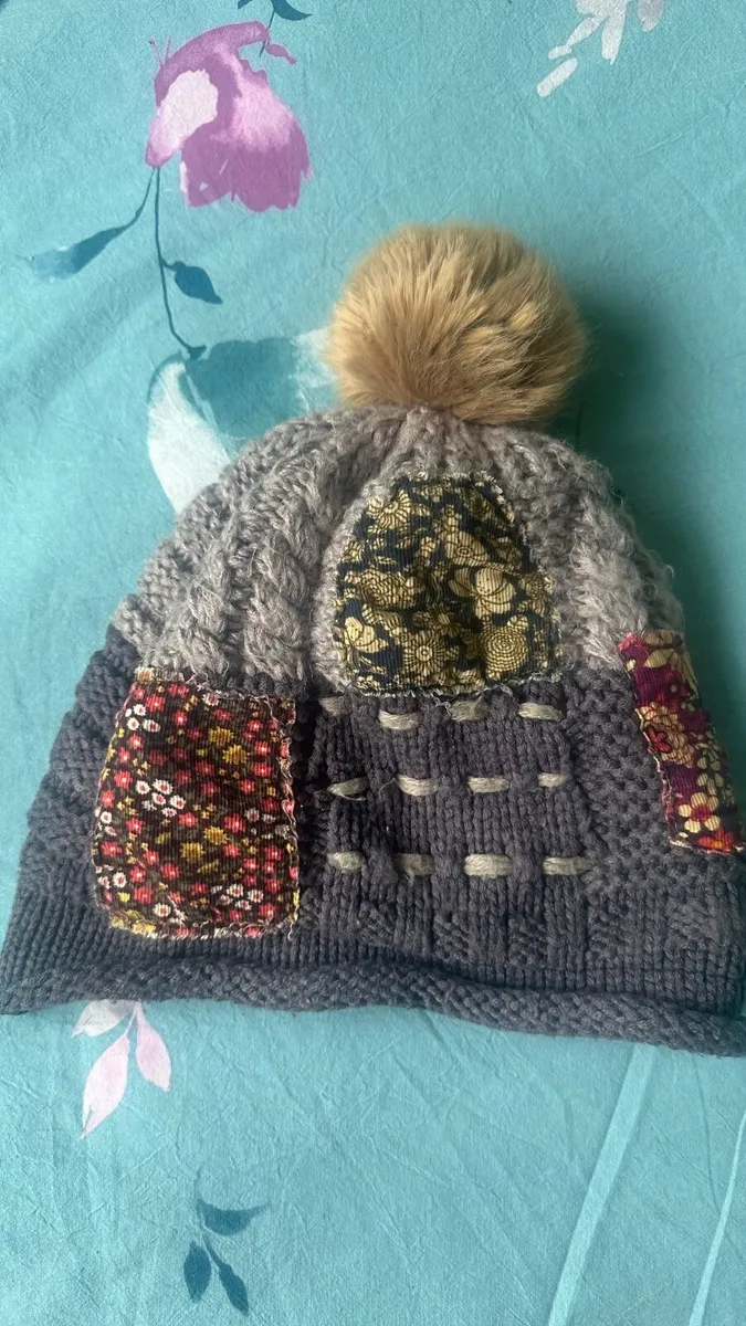 Women’s hat - Image 1