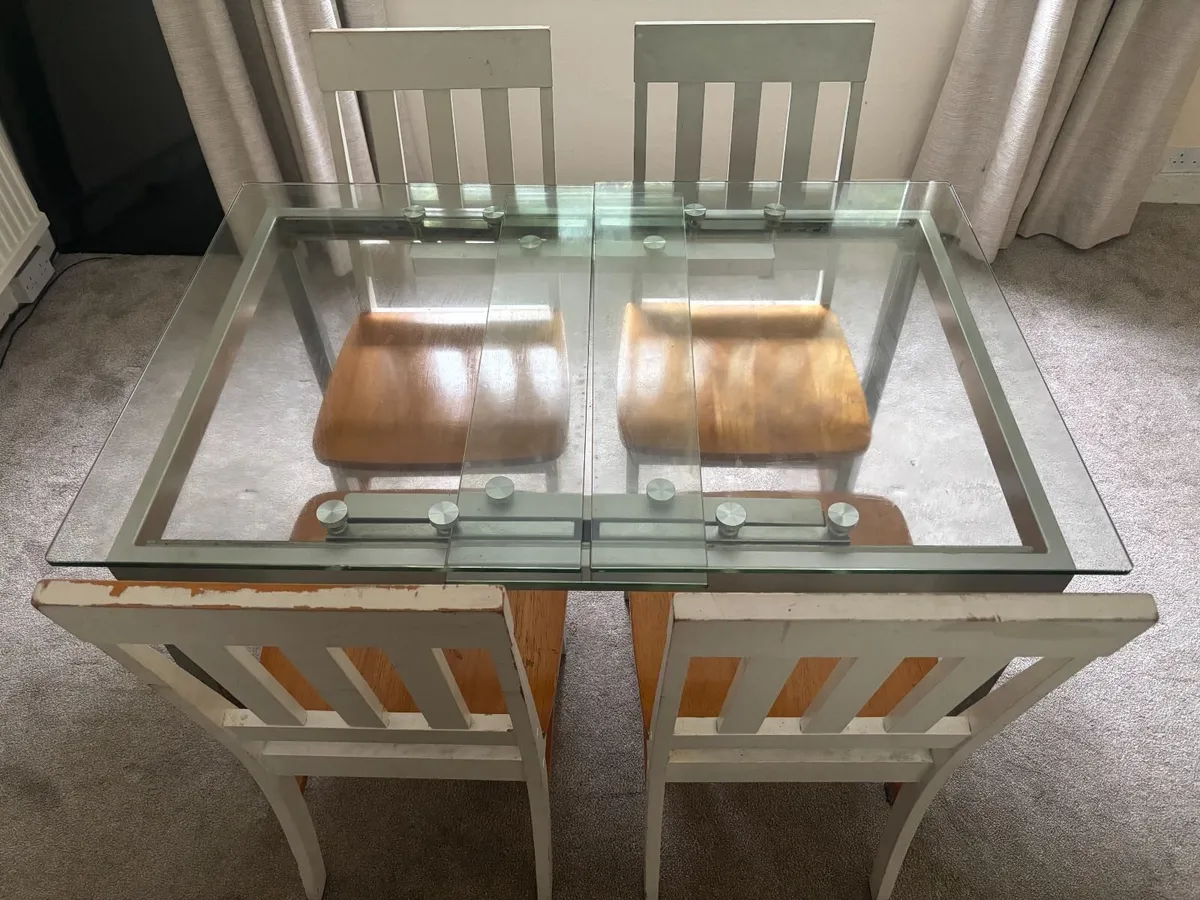 Table and Chairs - Image 2