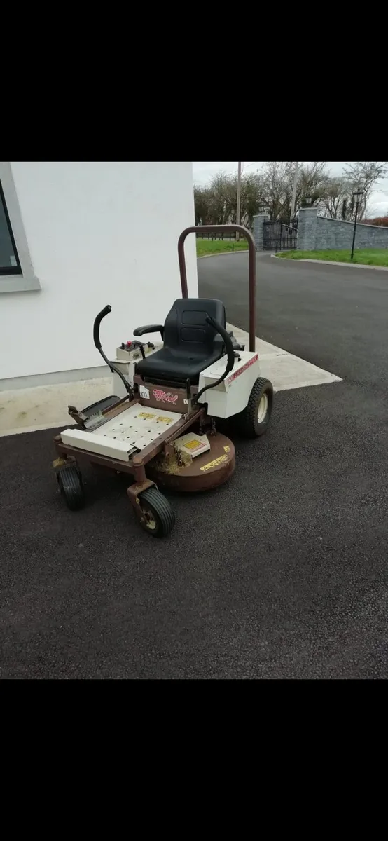 Zeroturn Grasshopper 24hp mower - Image 2