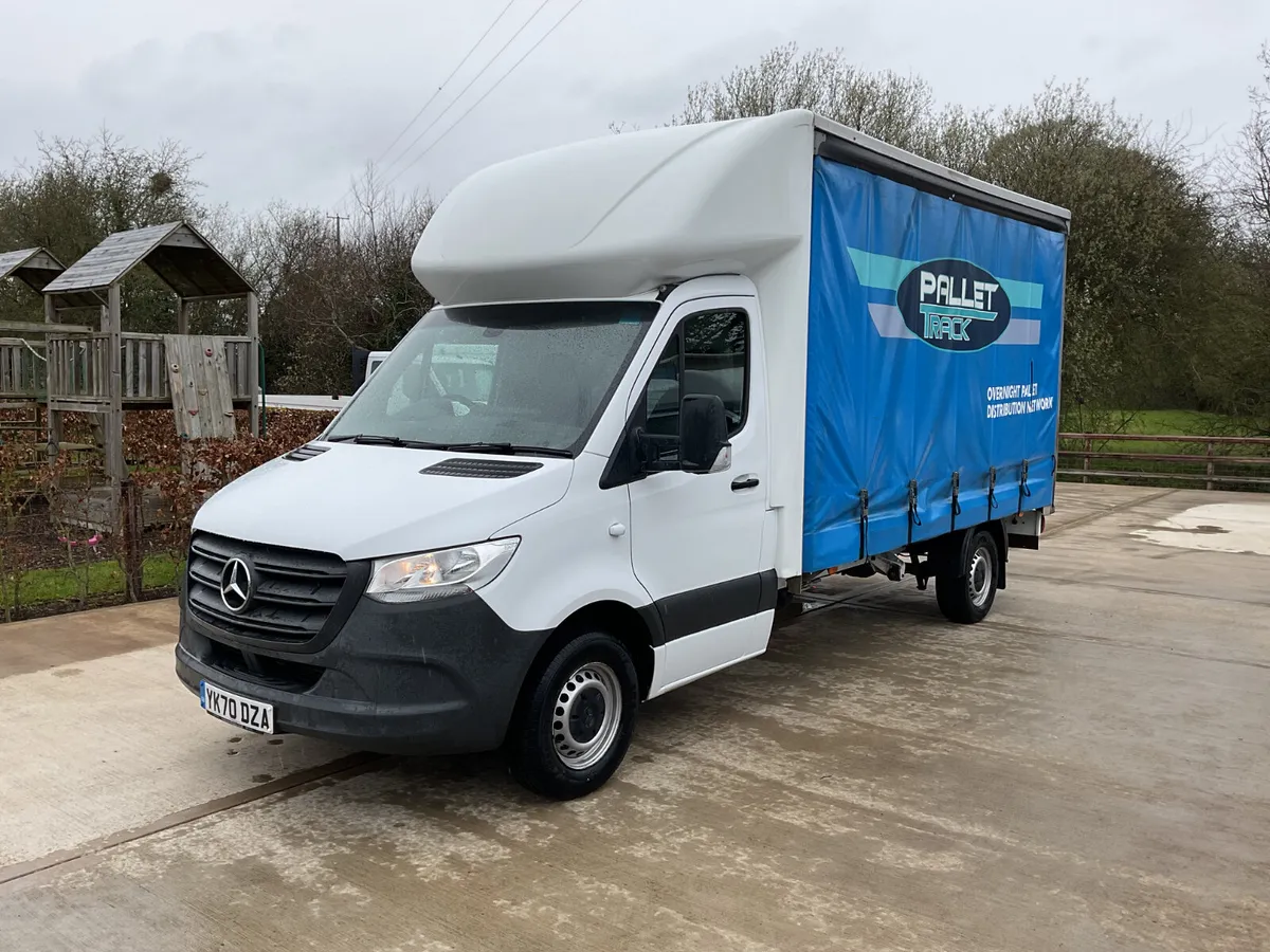 2020 Mercedes Sprinter Curtainsider - Image 2