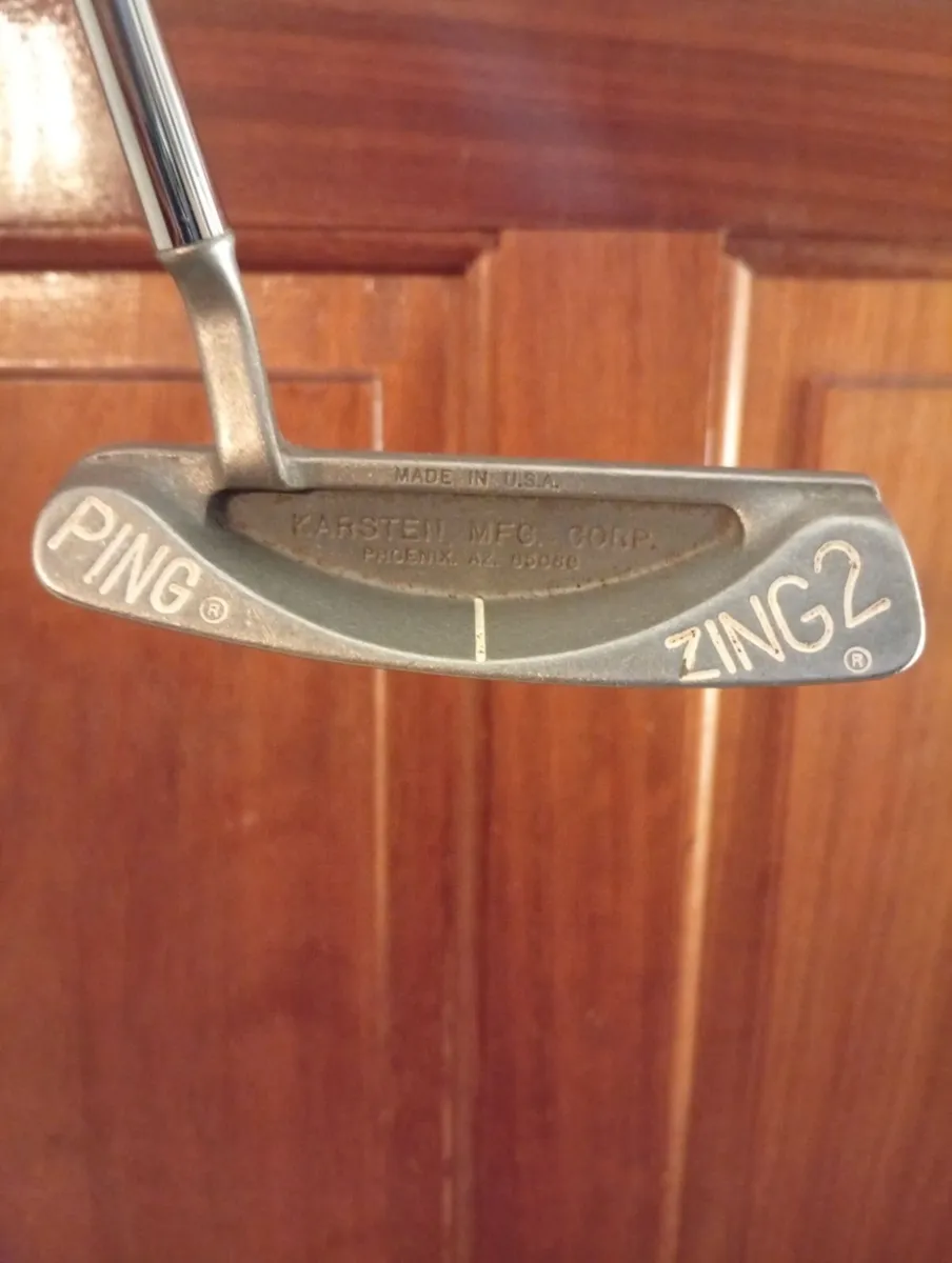 Ping Zing 2 Putter 34 inch As New & New Cover - Image 1