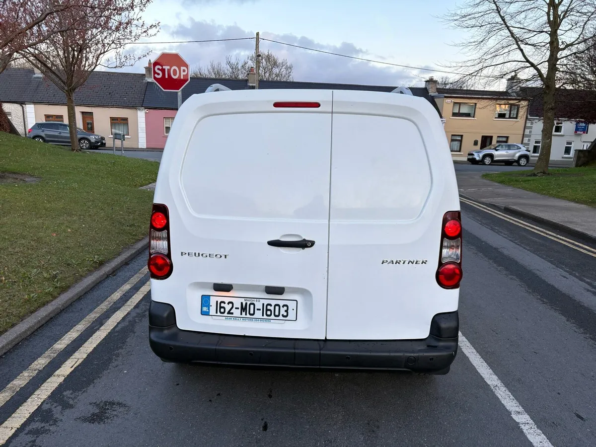 162 Peugeot Partner 1.6 HDI 3 Seats DOE 08/2026. - Image 2