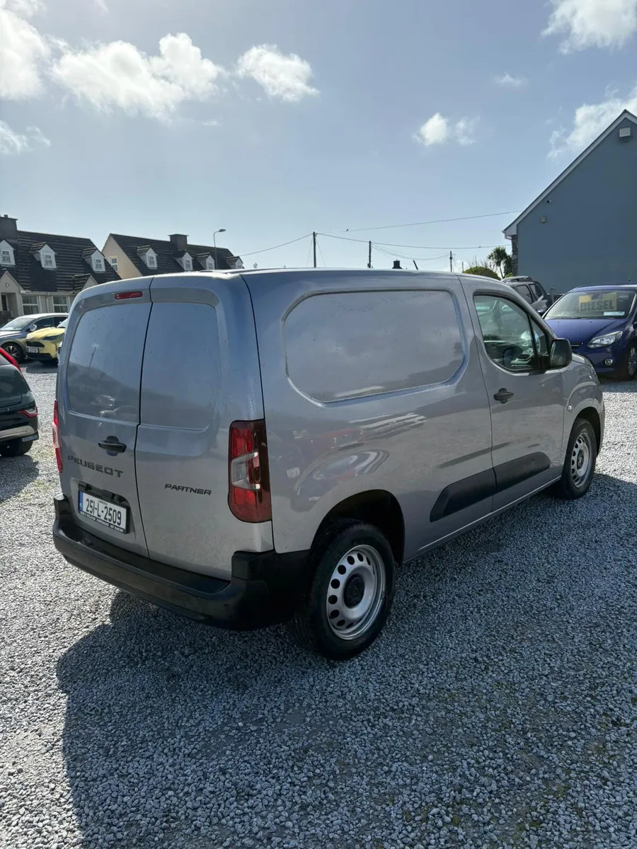Peugeot Partner 2025 - Image 2
