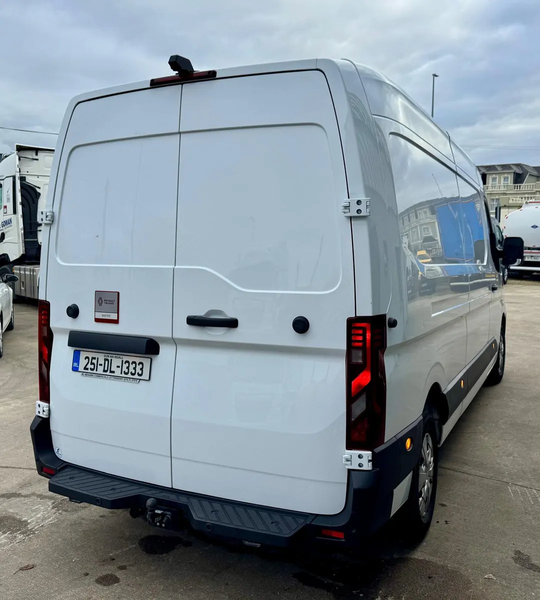Renault Master 2025 L3H2 - Image 4